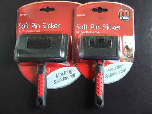 MIKKI - Soft Pin Slicker Brush
